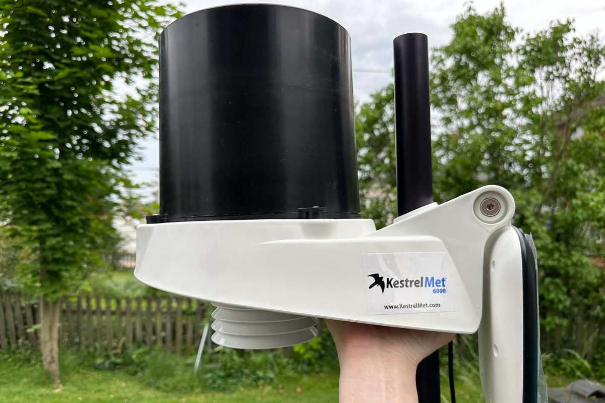 KestrelMet 6000 sensor suite in hand