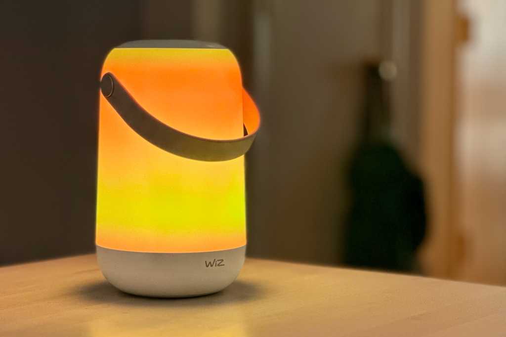 WiZ Mobile Portable Light